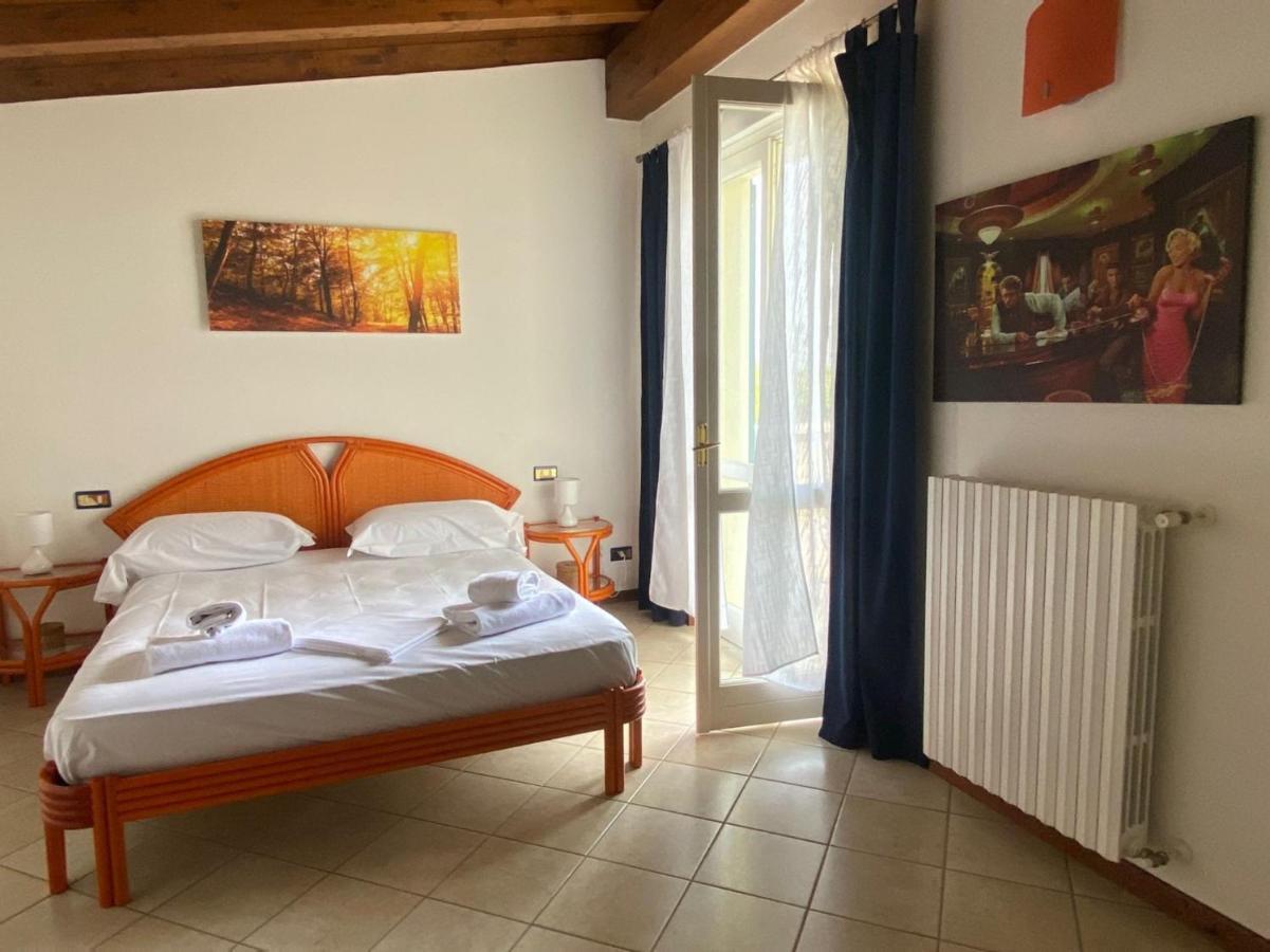 La Dolce Vita - Private Villa With Pool Moniga del Garda Exterior foto